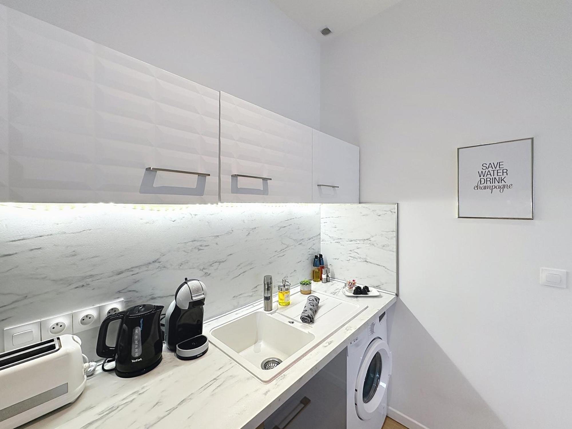 Le Sacre - Centre - Cour Privative - Parking Apartment Реймс Екстериор снимка